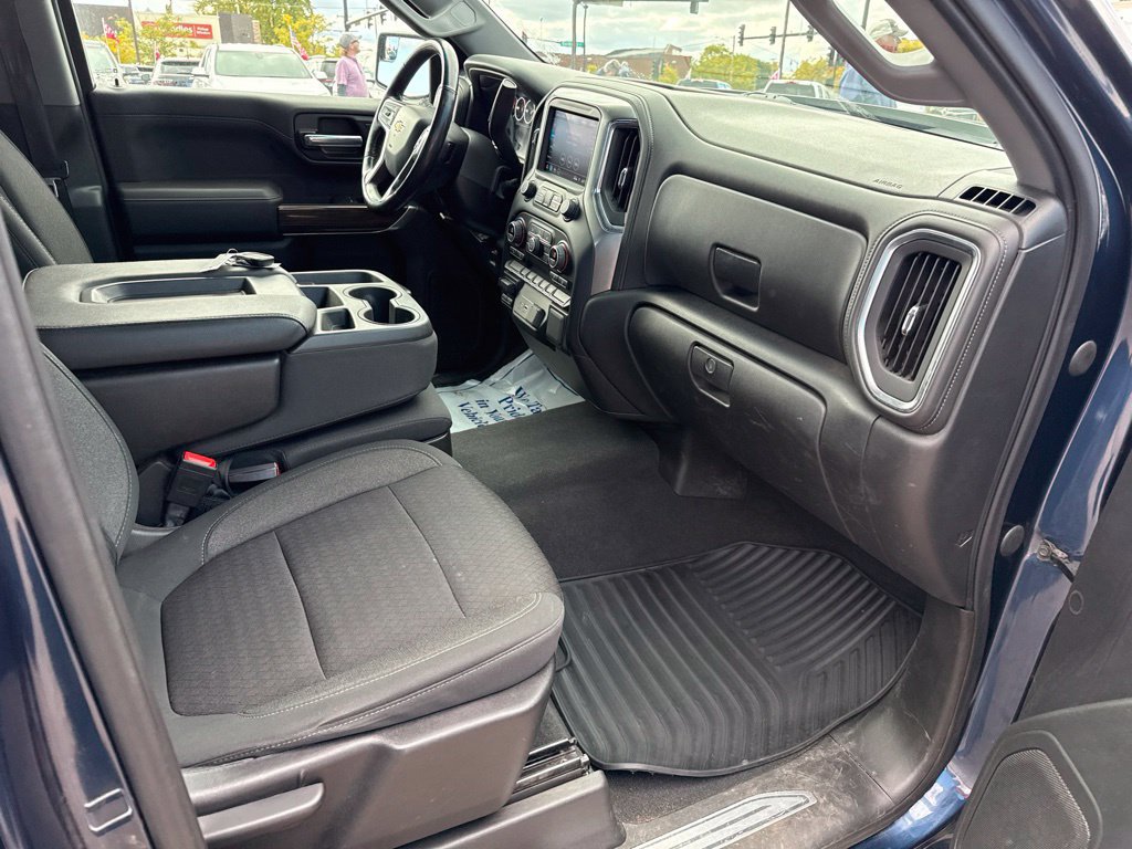 Used 2021 Chevrolet Silverado 1500 LT AWD/4WD image 36