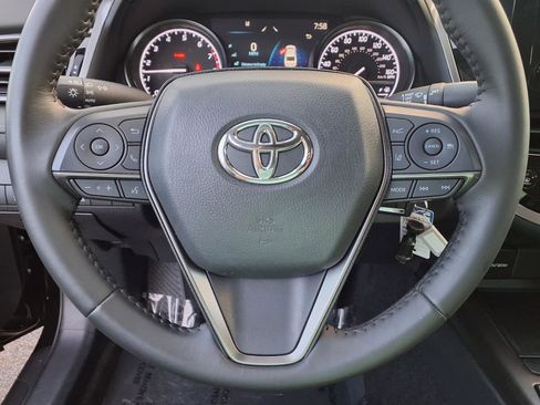 Used 2023 Toyota Camry SE AWD/4WD image 12