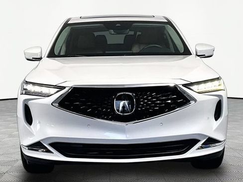 Used 2023 Acura MDX w/ Technology Package FWD image 3