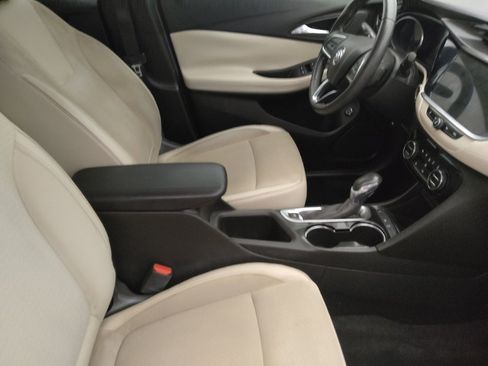 Used 2021 Buick Encore GX Select FWD image 21