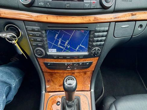 Used 2008 Mercedes-Benz E 350 4MATIC Wagon image 25
