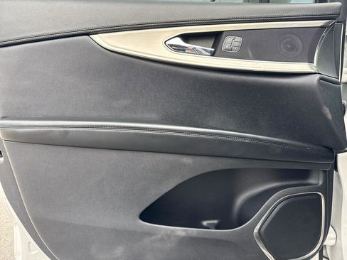 Used 2018 Lincoln MKX Premiere image 39