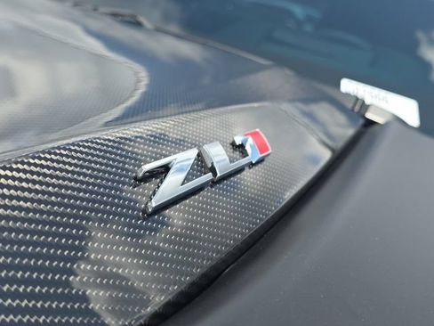 Used 2022 Chevrolet Camaro ZL1 RWD image 9