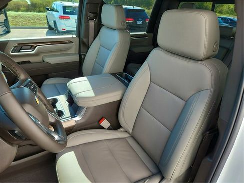 New 2026 Chevrolet Silverado 3500 LT w/ Leather Package image 19