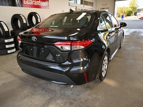 Certified 2022 Toyota Corolla LE image 6