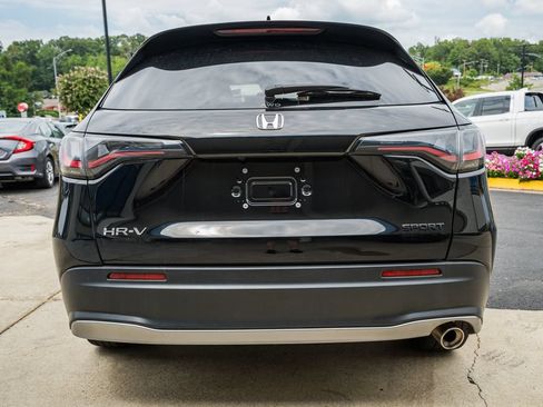 Used 2025 Honda HR-V Sport image 5
