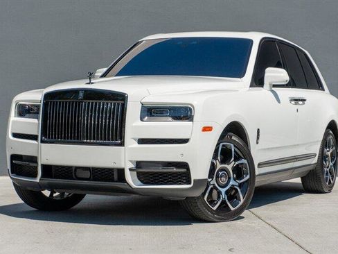Used 2024 Rolls-Royce Cullinan Black Badge image 26