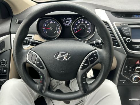 Used 2014 Hyundai Elantra SE w/ Option Group 02 image 13