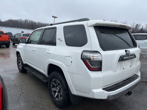 Used 2021 Toyota 4Runner TRD Off-Road Premium w/ Moonroof Package image 4