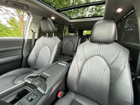 Used 2025 Toyota Grand Highlander AWD Hybrid image 59