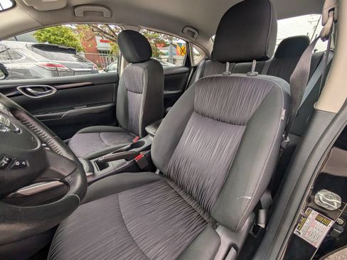 Used 2019 Nissan Sentra SV FWD image 16