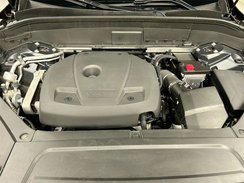 Used 2021 Volvo XC90 T5 Momentum w/ Advanced Package image 25
