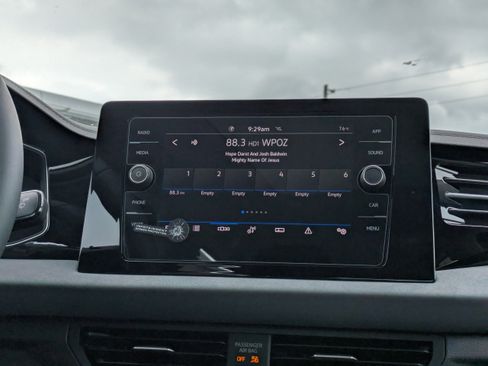 New 2026 Volkswagen Jetta SE FWD image 17