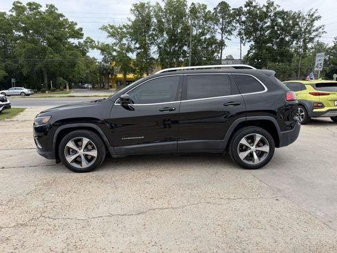 Used 2020 Jeep Cherokee Limited FWD image 8