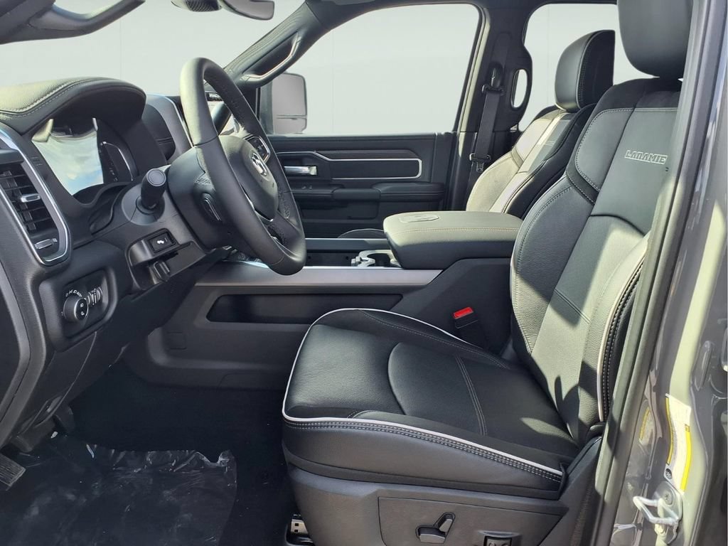New 2027 RAM 3500 Laramie w/ Night Edition AWD/4WD image 8