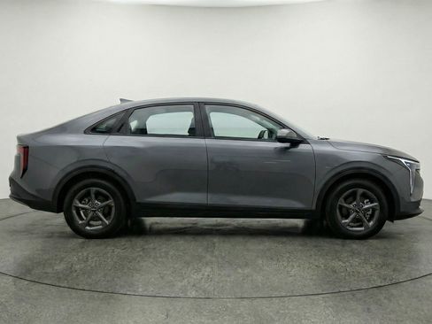Used 2025 Kia K4 LXS image 11