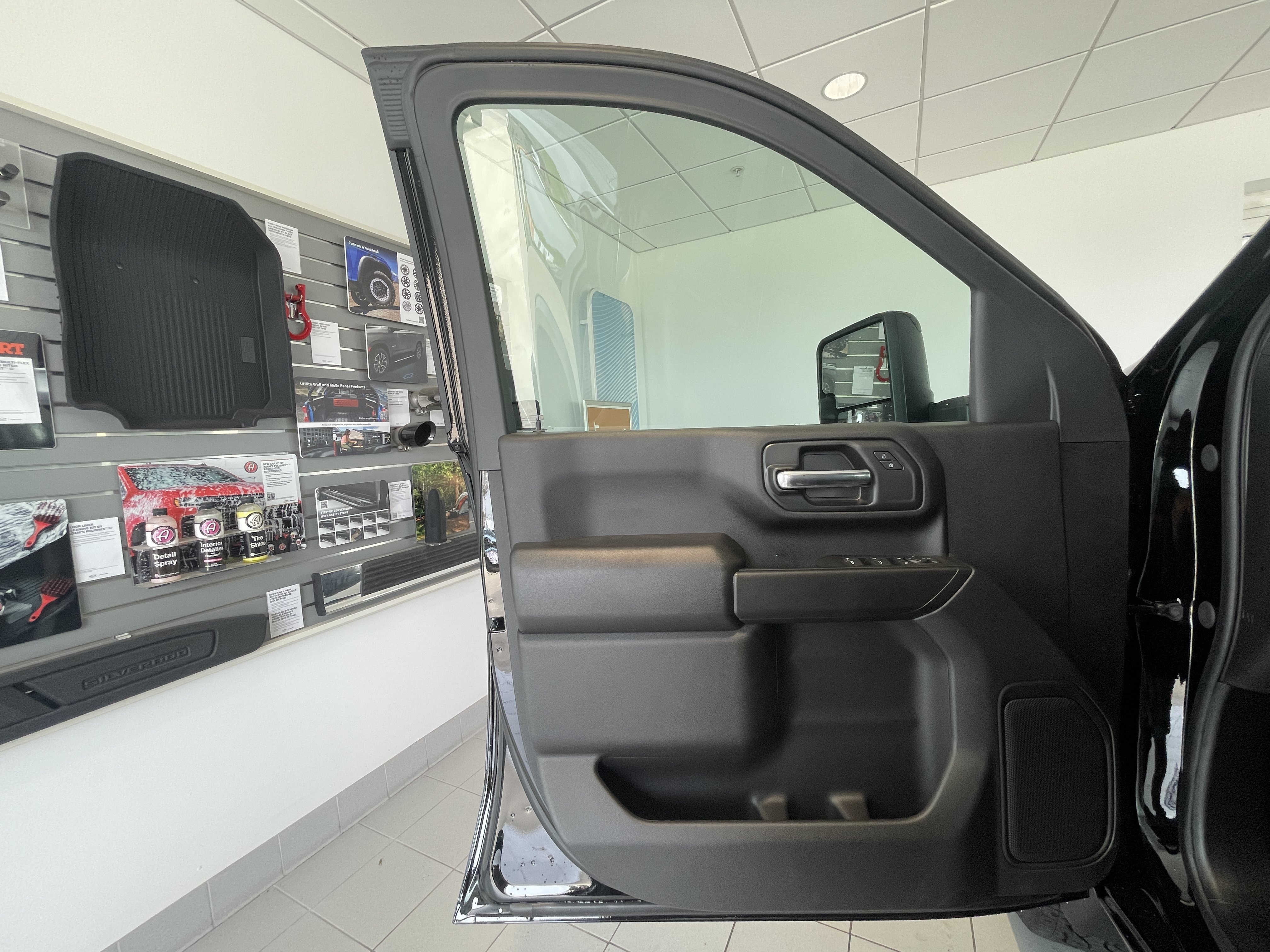 New 2026 Chevrolet Silverado 2500 Custom w/ Custom Value Package AWD/4WD image 11