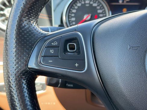 Used 2018 Mercedes-Benz E 400 E 400 image 14