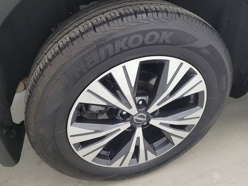 Used 2023 Nissan Rogue SV AWD/4WD image 31