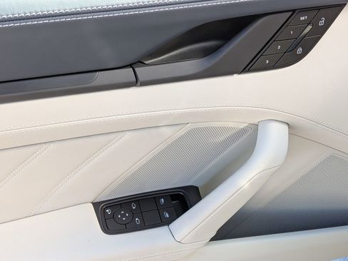 Certified 2025 Porsche 911 Targa 4 GTS image 15