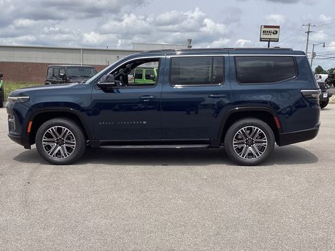 New 2026 Jeep Grand Wagoneer 4WD w/ Premium Group I image 7
