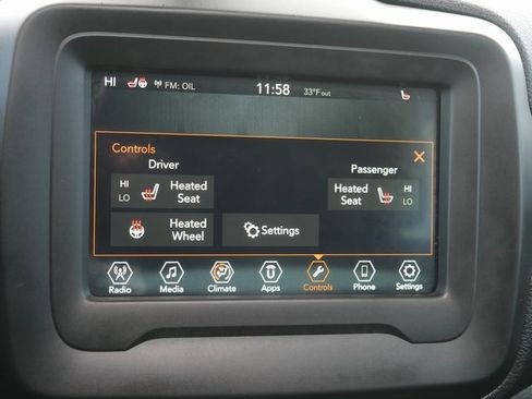 Used 2018 Jeep Renegade Trailhawk w/ Cold Weather Group II image 19