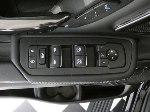 Used 2026 RAM 1500 Limited w/ Night Edition AWD/4WD image 23