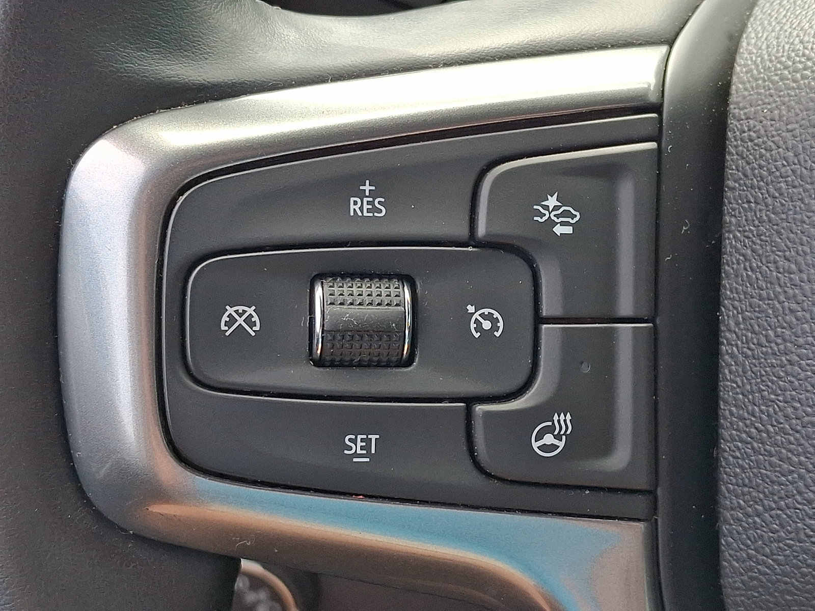 Certified 2024 Chevrolet Silverado 1500 LT AWD/4WD image 22