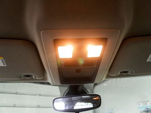 Used 2023 RAM 1500 Classic SLT image 22