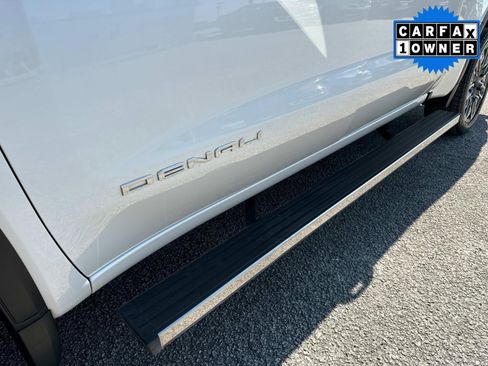 Used 2023 GMC Sierra 1500 Denali Ultimate image 12