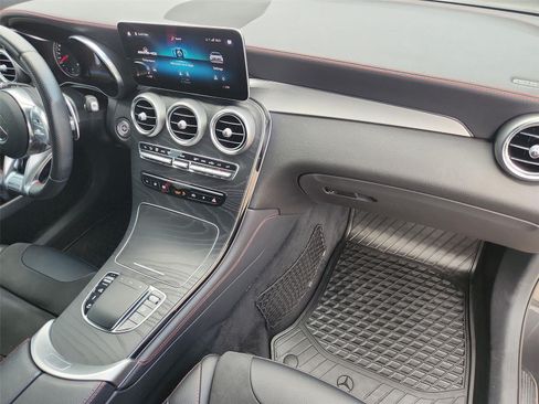 Used 2021 Mercedes-Benz GLC 300 image 29