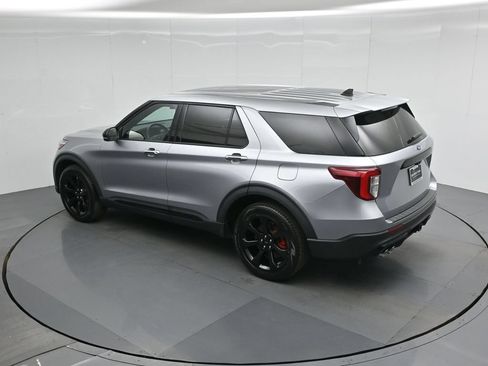 Used 2022 Ford Explorer ST w/ Equipment Group 401A AWD/4WD image 45