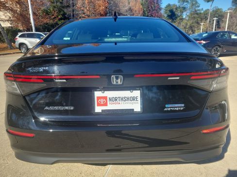 Used 2023 Honda Accord Sport image 4
