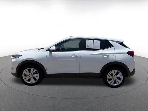 Used 2025 Buick Encore GX Preferred FWD image 9