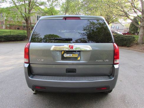 Used 2006 Saturn Vue AWD V6 w/ Comfort Pkg image 4