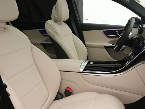 New 2026 Mercedes-Benz GLC 300 GLC 300 image 9