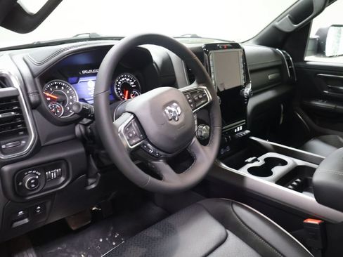 New 2026 RAM 1500 Laramie AWD/4WD image 18
