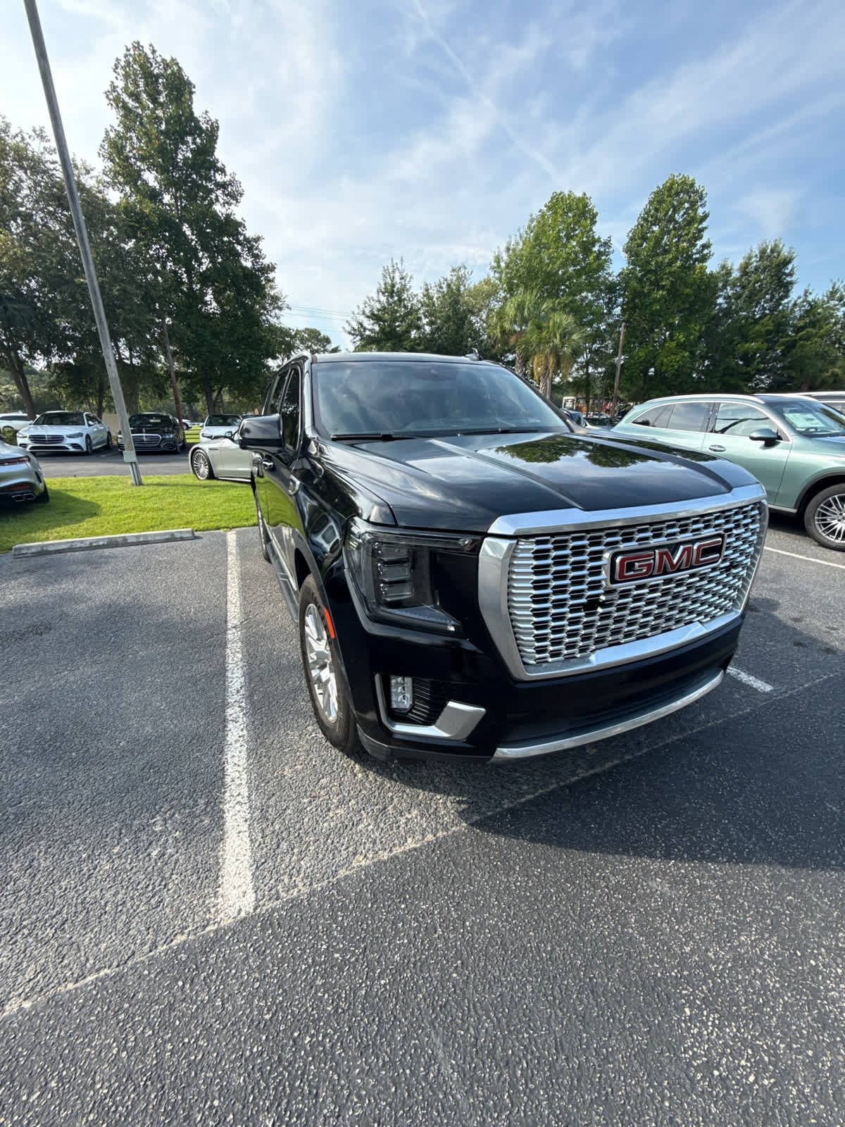 Used 2022 GMC Yukon Denali AWD/4WD image 4
