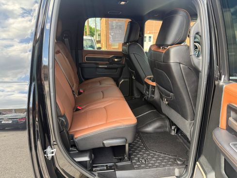 Used 2022 RAM 2500 Limited AWD/4WD image 16
