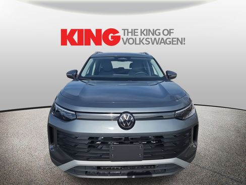 New 2026 Volkswagen Tiguan SE image 9