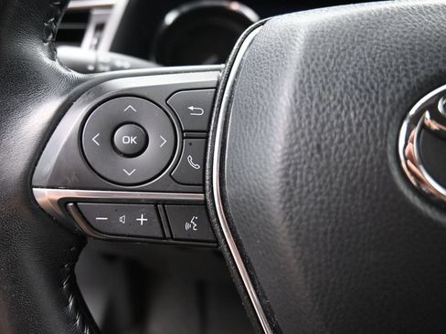 Used 2020 Toyota Camry XLE FWD image 20