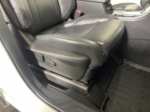 Used 2022 Subaru Ascent Limited w/ Technology Package AWD/4WD image 25