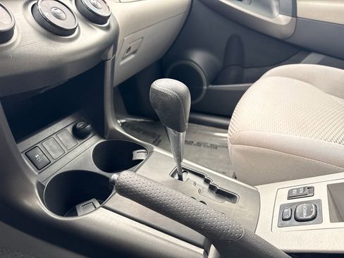 Used 2012 Toyota RAV4 4WD w/ Upgrade Value Pkg image 24