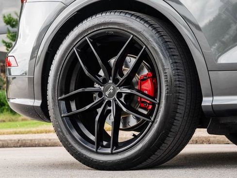 Used 2018 Audi SQ5 Prestige AWD/4WD image 36