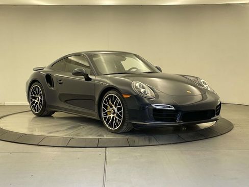 Used 2015 Porsche 911 Turbo S image 9
