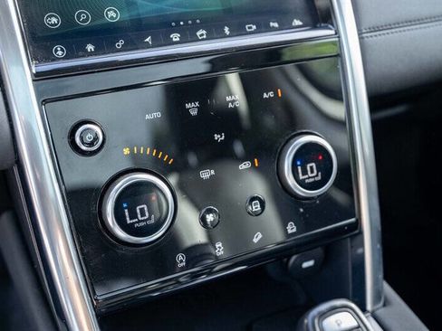 Used 2020 Land Rover Discovery Sport S image 15