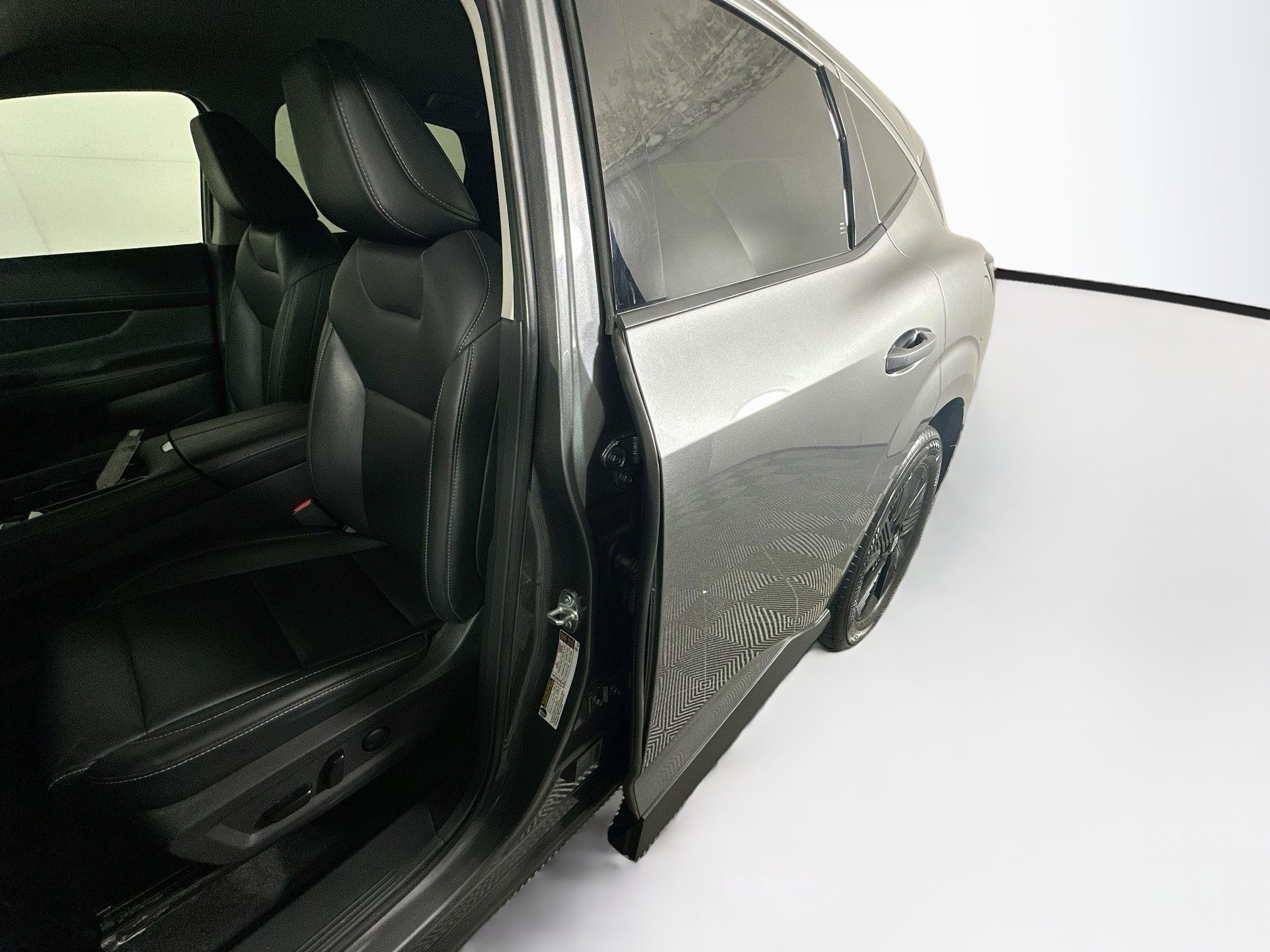 Used 2025 Nissan Murano SV AWD/4WD image 12