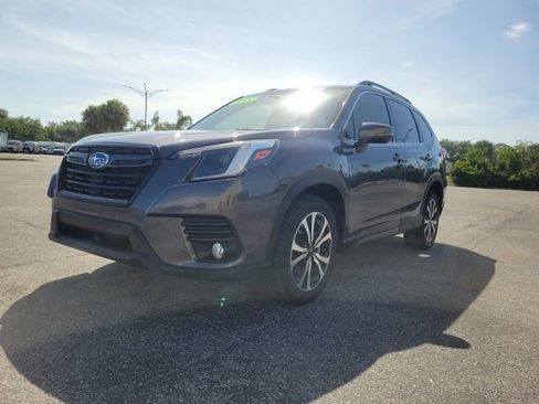 Used 2023 Subaru Forester Limited AWD/4WD image 2