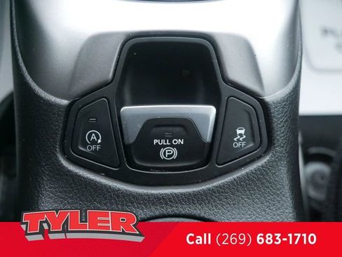 Used 2018 Jeep Compass Latitude w/ Cold Weather Group image 38