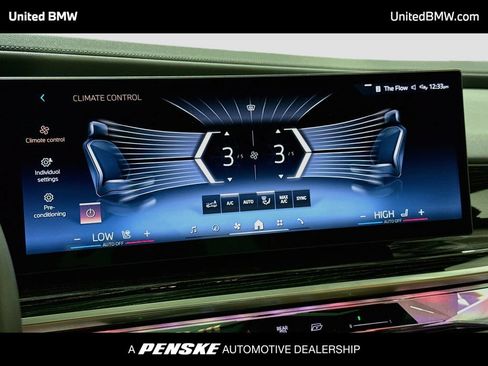Used 2026 BMW 740i RWD image 18